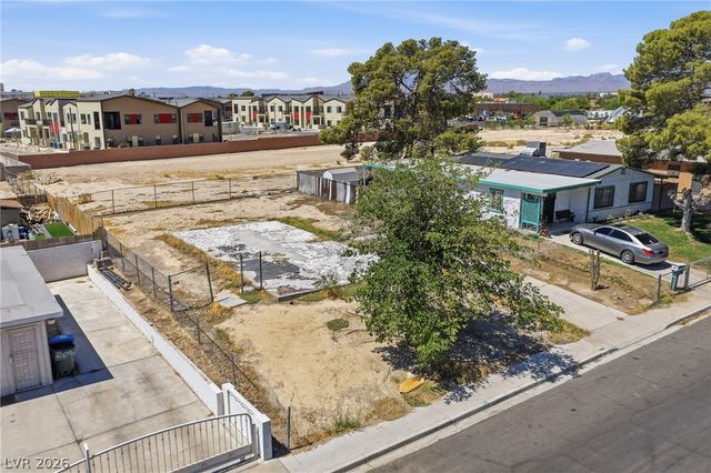 609 Gilday Avenue, North Las Vegas, NV 89030