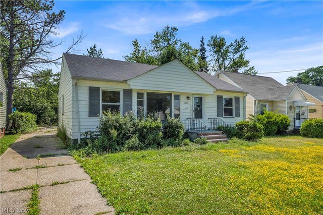 18304 Garden Boulevard, Warrensville Heights, OH 44128