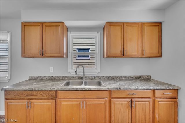 18304 Garden Boulevard, Warrensville Heights, OH 44128