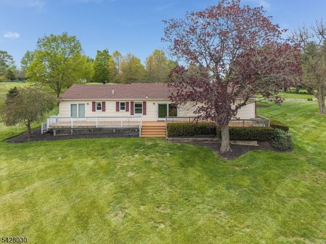 2 Michael Ln, East Amwell Twp., NJ 08551