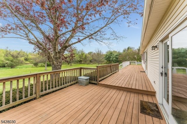 2 Michael Ln, East Amwell Twp., NJ 08551