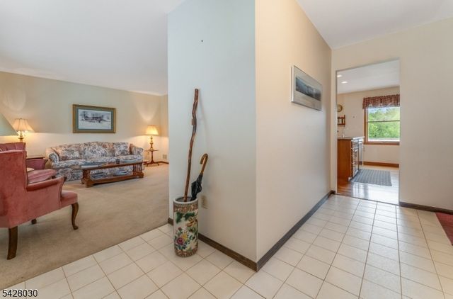 2 Michael Ln, East Amwell Twp., NJ 08551