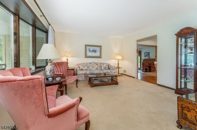 2 Michael Ln, East Amwell Twp., NJ 08551