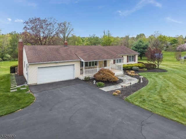 2 Michael Ln, East Amwell Twp., NJ 08551