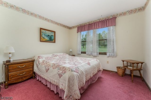 2 Michael Ln, East Amwell Twp., NJ 08551