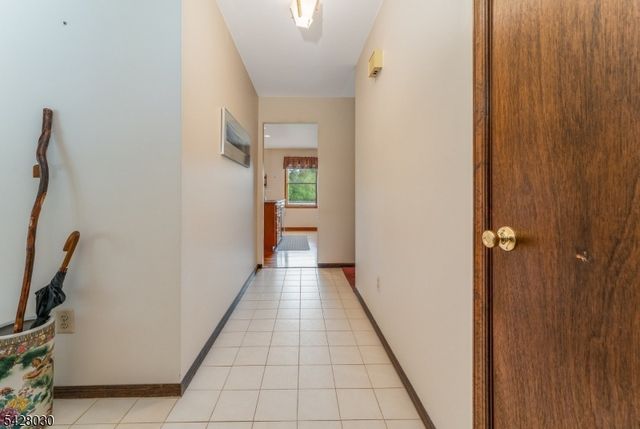 2 Michael Ln, East Amwell Twp., NJ 08551