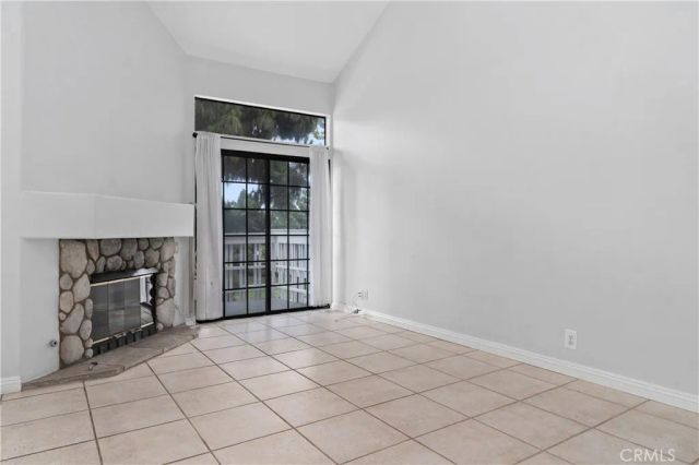 8211 Mainsail Drive 202, Huntington Beach, CA 92646