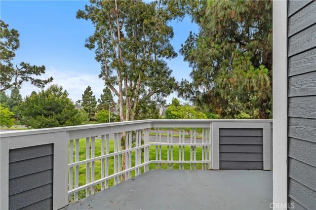 8211 Mainsail Drive 202, Huntington Beach, CA 92646