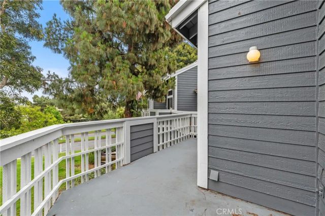 8211 Mainsail Drive 202, Huntington Beach, CA 92646