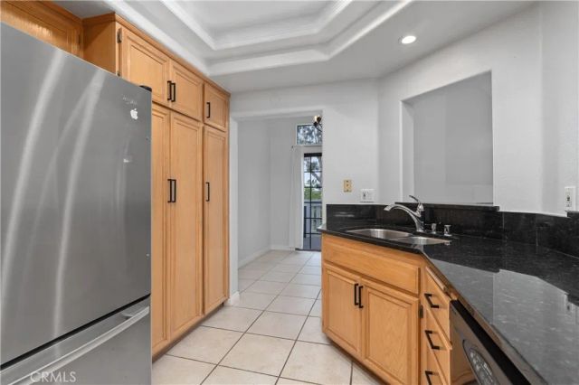 8211 Mainsail Drive 202, Huntington Beach, CA 92646
