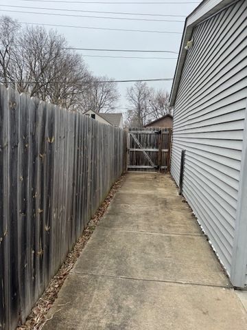 342 Grand Boulevard, Loves Park, IL 61111