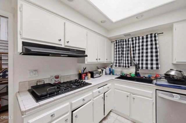 9389 Santa Maria Street, Ventura, CA 93004