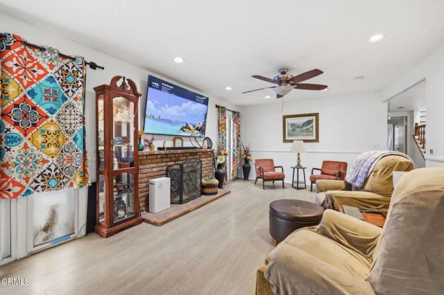9389 Santa Maria Street, Ventura, CA 93004