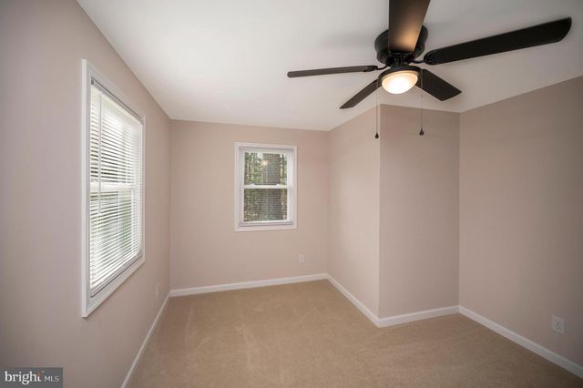 5200 HAMS FORD RD, Woodford, VA 22580