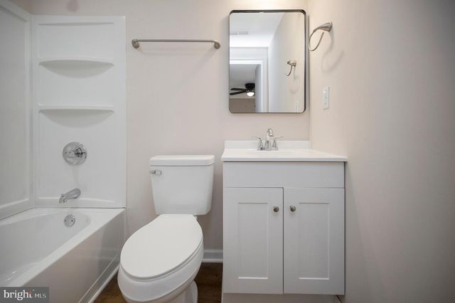 5200 HAMS FORD RD, Woodford, VA 22580