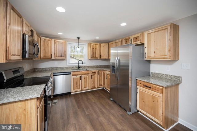 5200 HAMS FORD RD, Woodford, VA 22580