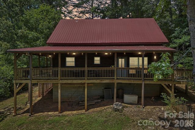 61 Misty Hill Lane, Franklin, NC 28734