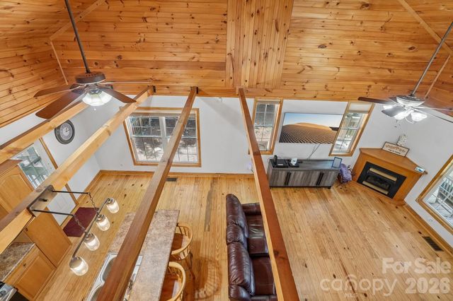 61 Misty Hill Lane, Franklin, NC 28734