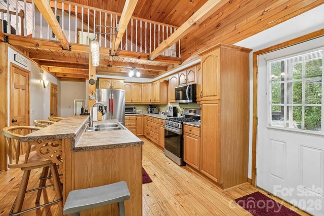 61 Misty Hill Lane, Franklin, NC 28734
