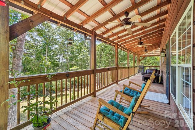 61 Misty Hill Lane, Franklin, NC 28734