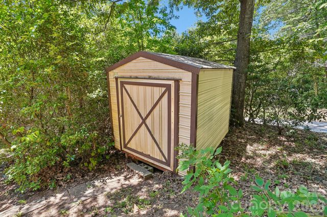 61 Misty Hill Lane, Franklin, NC 28734