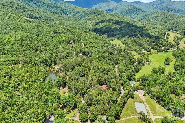 61 Misty Hill Lane, Franklin, NC 28734