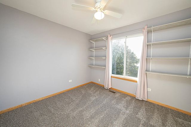 517 Silver Leaf Drive 517, Joliet, IL 60431