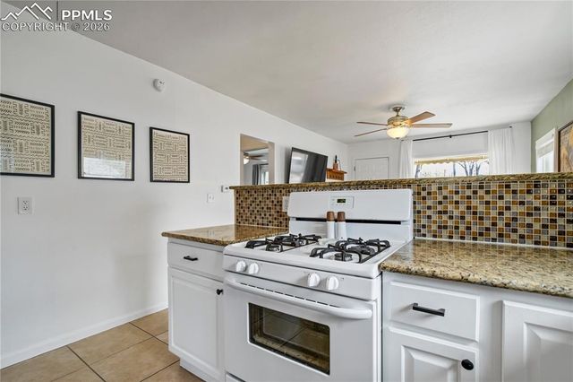 410 N 17th Street, Colorado Springs, CO 80904