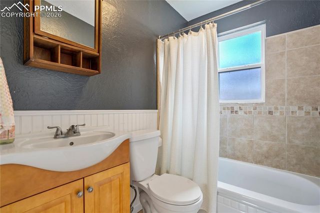 410 N 17th Street, Colorado Springs, CO 80904