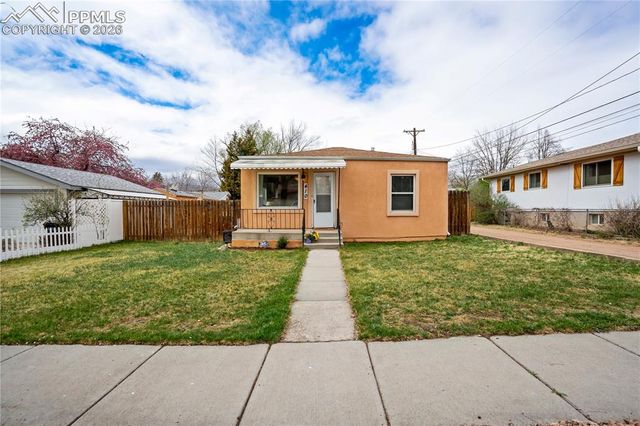 410 N 17th Street, Colorado Springs, CO 80904