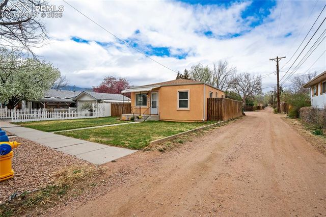 410 N 17th Street, Colorado Springs, CO 80904