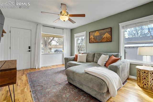 410 N 17th Street, Colorado Springs, CO 80904