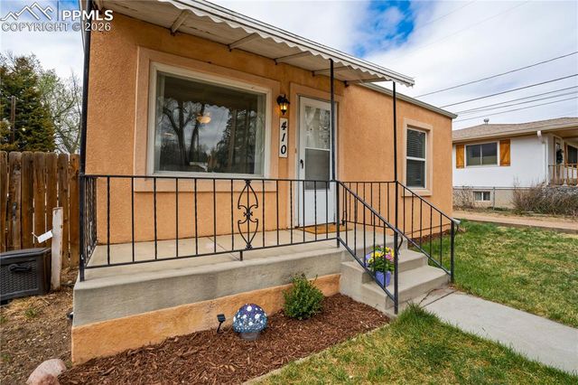 410 N 17th Street, Colorado Springs, CO 80904