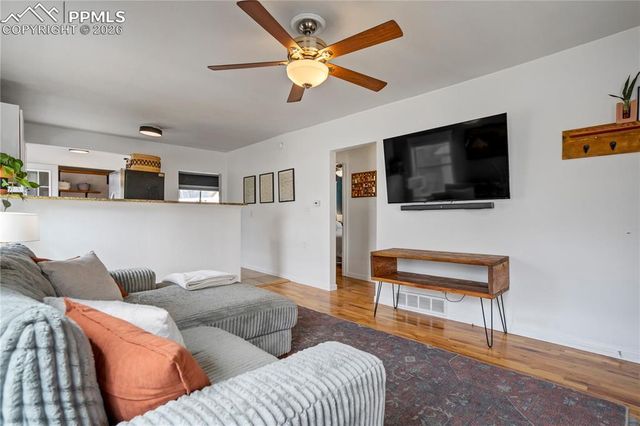 410 N 17th Street, Colorado Springs, CO 80904