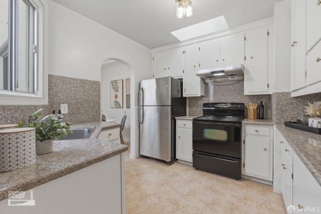 2115 20th Avenue, San Francisco, CA 94116