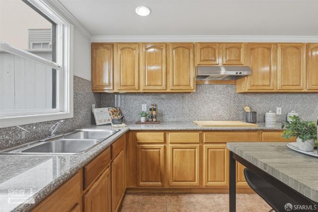 2115 20th Avenue, San Francisco, CA 94116