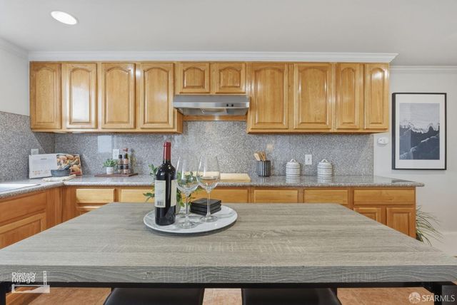 2115 20th Avenue, San Francisco, CA 94116