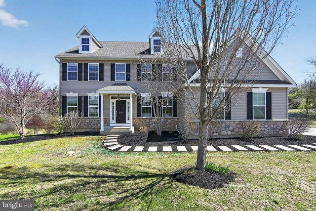 208 LIBERTY CIR, East Fallowfield Township, PA 19320