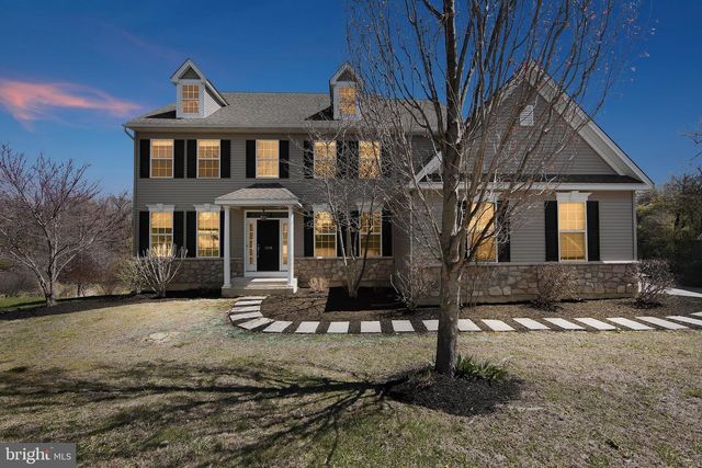 208 LIBERTY CIR, East Fallowfield Township, PA 19320