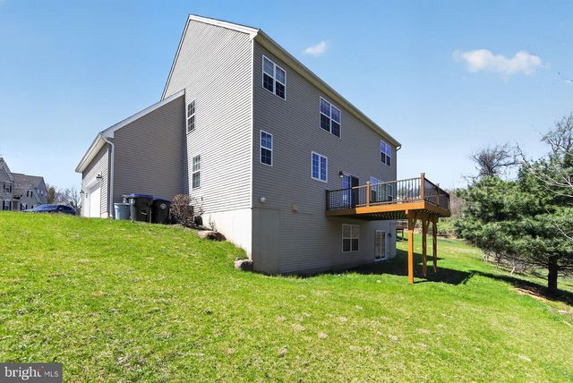 208 LIBERTY CIR, East Fallowfield Township, PA 19320