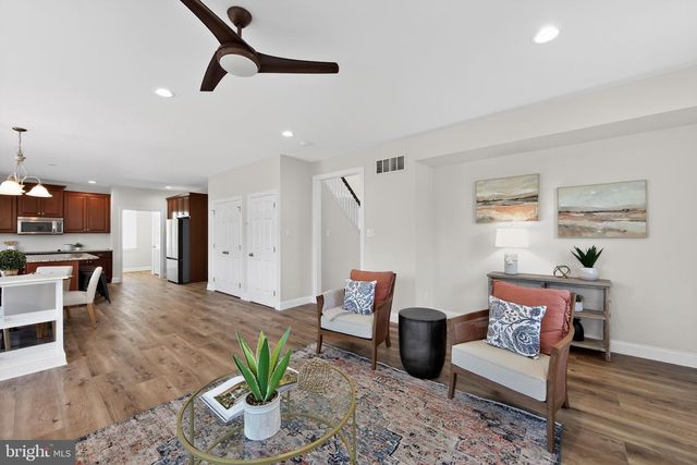 208 LIBERTY CIR, East Fallowfield Township, PA 19320