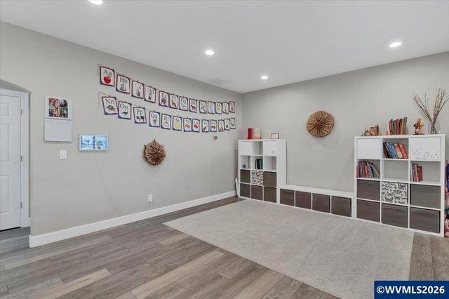 4985 Ward Dr NE, Salem, OR 97305