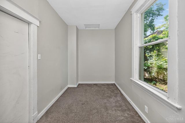 668 Elliott Avenue, Arlington Heights, OH 45215