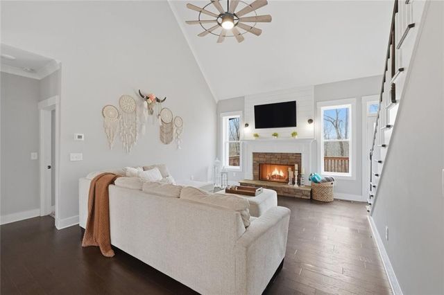 711 Carver Mill Road, Talking Rock, GA 30175