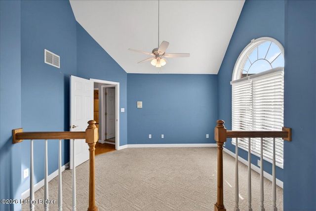 7911 Princess Wood Ct, Louisville, KY 40214