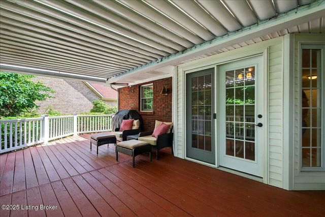 7911 Princess Wood Ct, Louisville, KY 40214