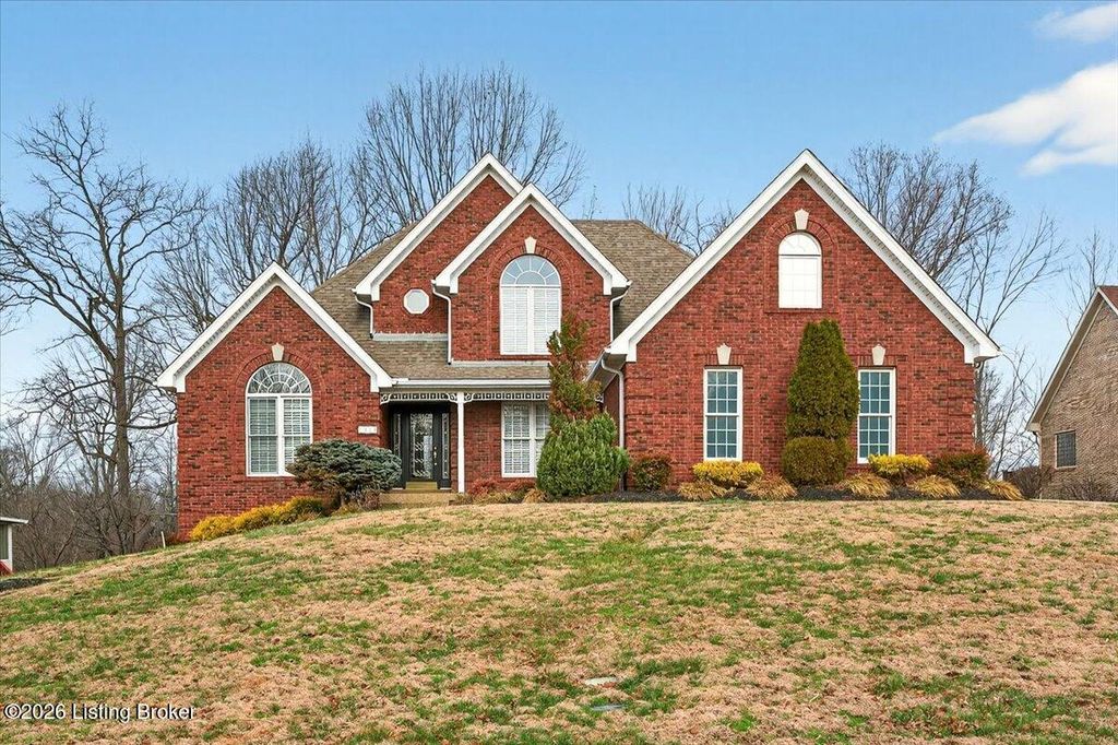 7911 Princess Wood Ct, Louisville, KY 40214