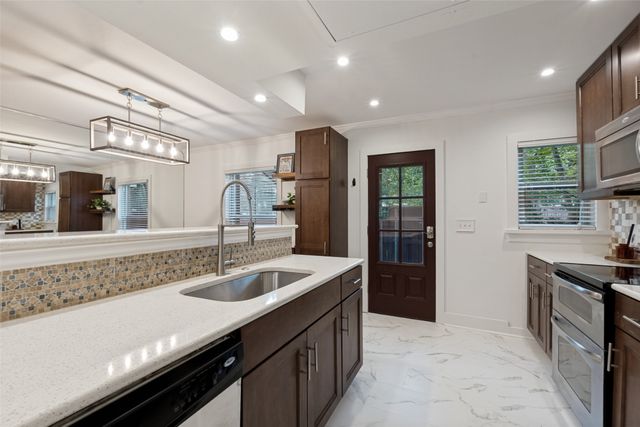 6490 Bordeaux Avenue, Dallas, TX 75209