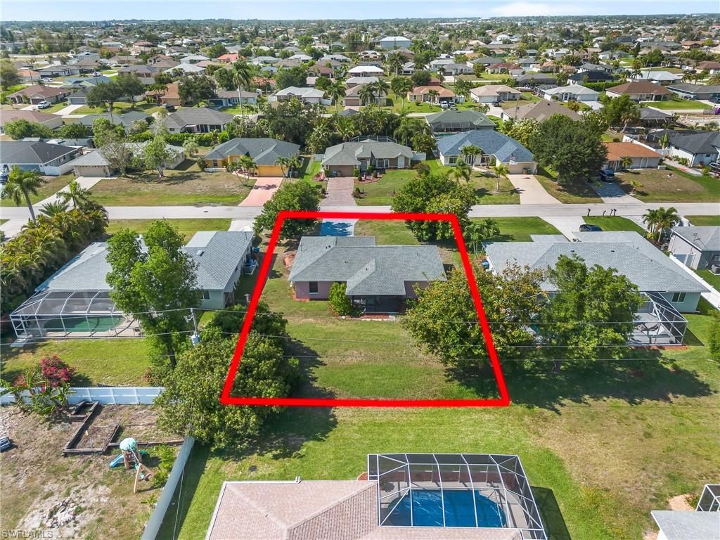 930 SW 34th ST, CAPE CORAL, FL 33914 — photo 4