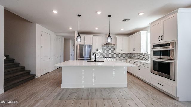 11663 W LUXTON Lane, Avondale, AZ 85323